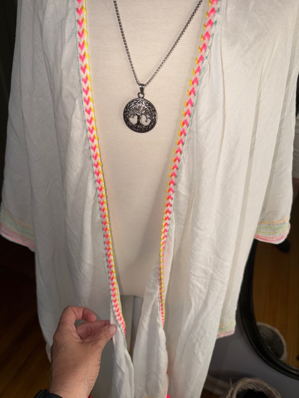 100% Cotton White Heart-Trim Sarong Coverup - Women's Beach Wrap
